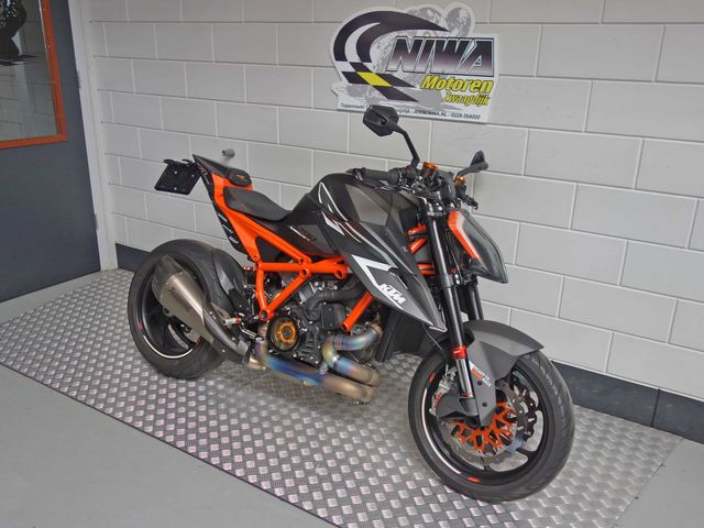 ktm - 1290-super-duke-rr