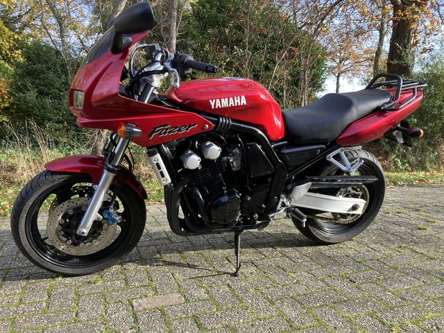 yamaha - fzs-600-fazer