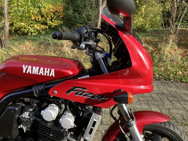 yamaha - fzs-600-fazer