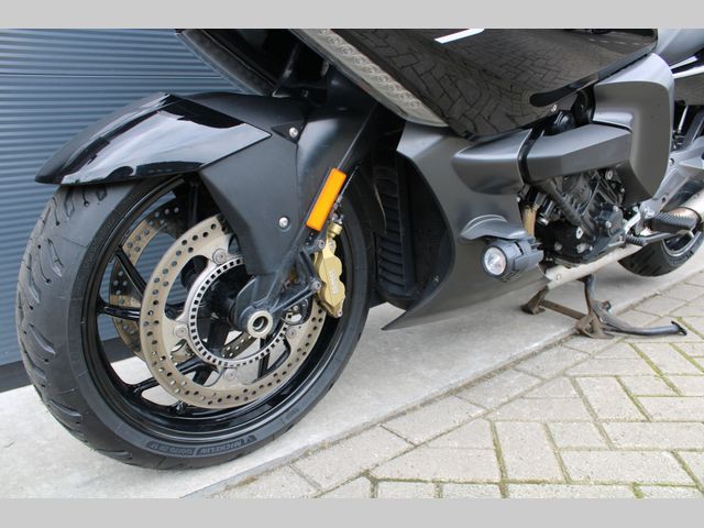 bmw - k-1600-gt
