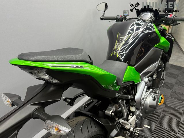 kawasaki - z900