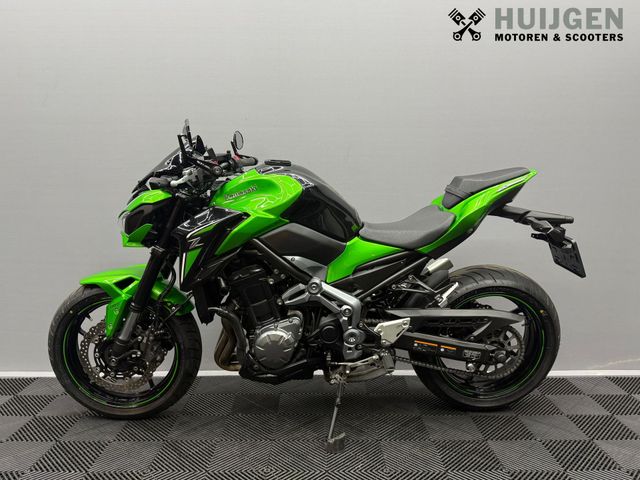 kawasaki - z900