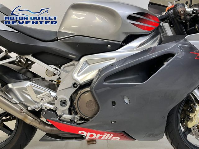 aprilia - rsv-1000-r