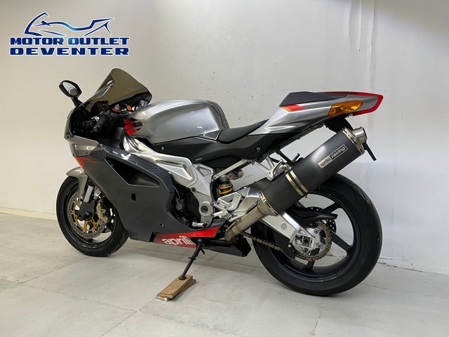 aprilia - rsv-1000-r