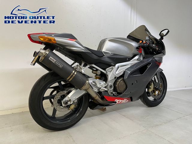 aprilia - rsv-1000-r