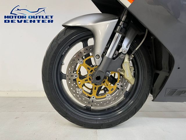 aprilia - rsv-1000-r