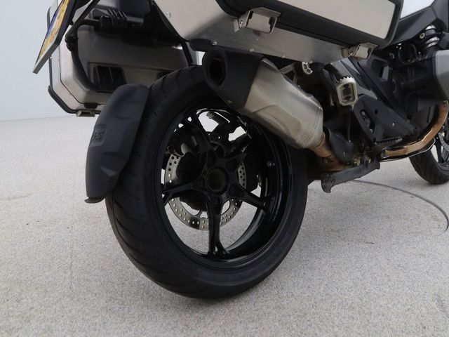 bmw - r-1300-gs