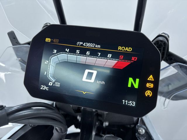 bmw - r-1300-gs