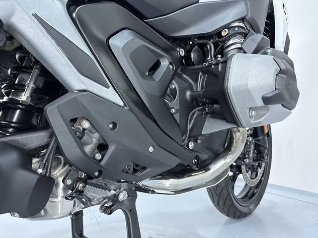 bmw - r-1300-gs