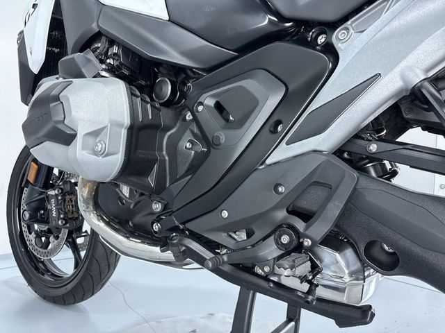 bmw - r-1300-gs
