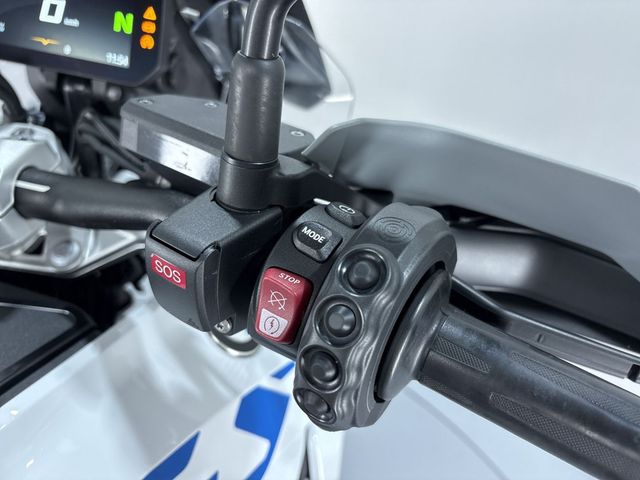 bmw - r-1300-gs