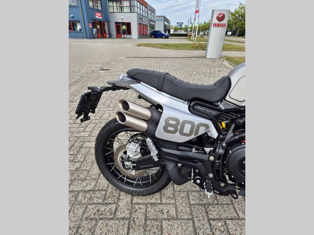 benelli - leoncino-800-trail