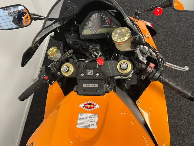 honda - cbr-1000-rr-fireblade