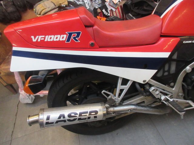 honda - vf-1000-r
