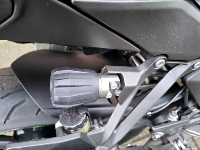 kawasaki - z-1000-sx-abs