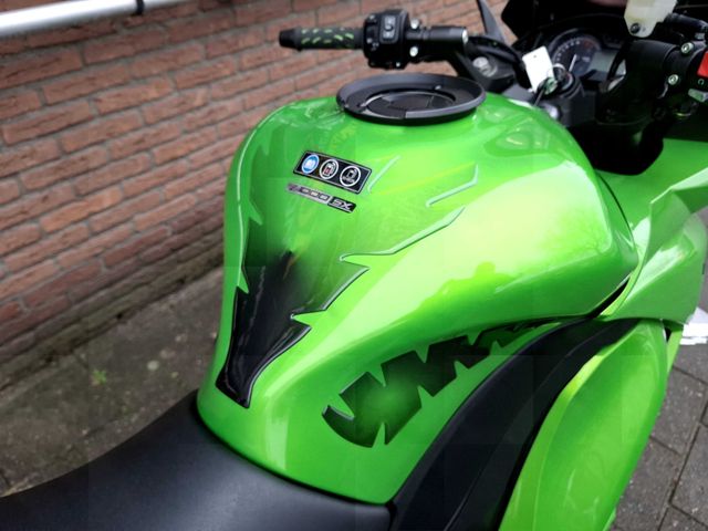 kawasaki - z-1000-sx-abs