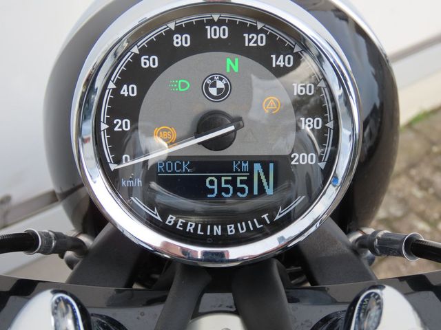 bmw - r-18
