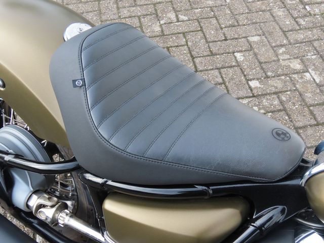 bmw - r-18