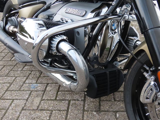 bmw - r-18