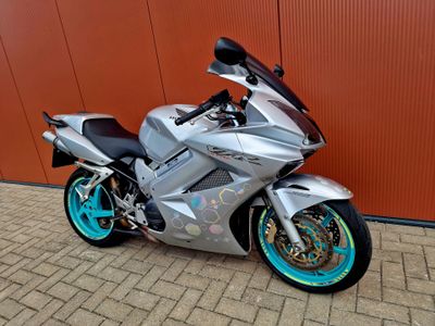 HONDA VFR 800 FI VTEC – foto 2