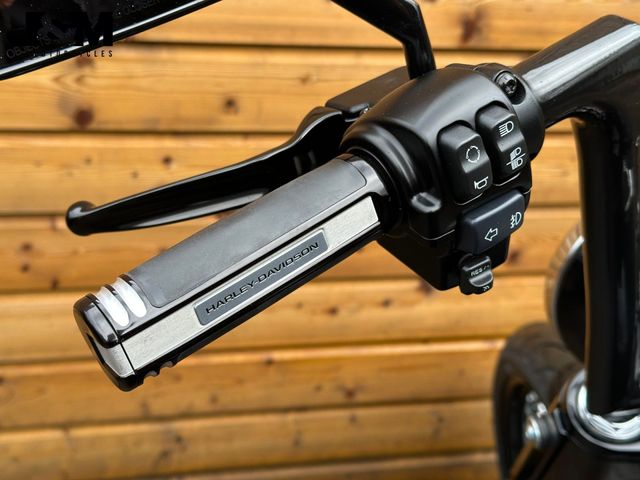 harley-davidson - heritage-softail-classic-114-flhcs