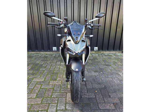 ducati - streetfighter-v2