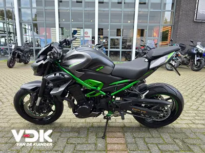 KAWASAKI Z900 – foto 3