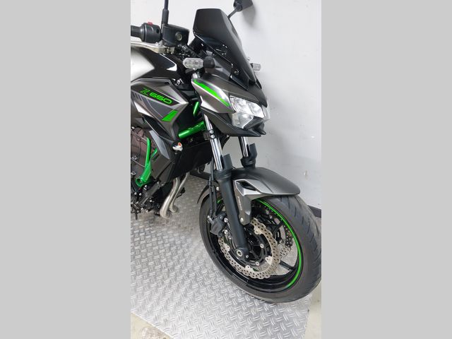 kawasaki - z650-abs