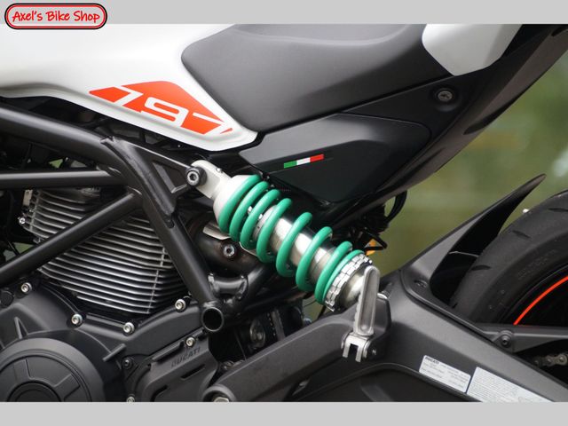 ducati - monster-797