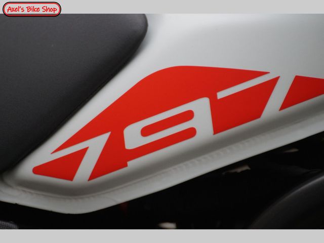 ducati - monster-797