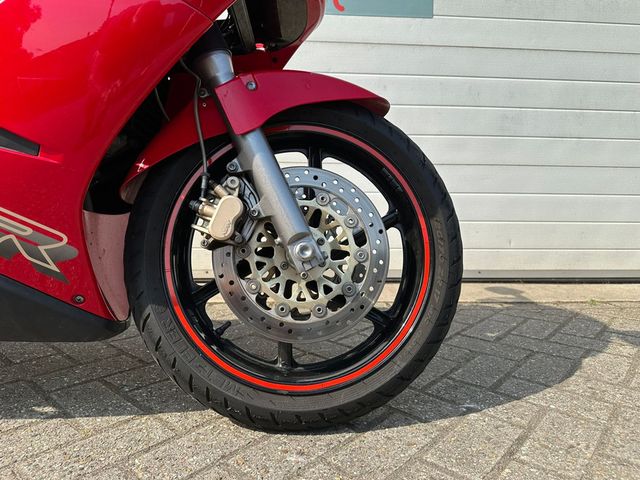 honda - vfr-750-f