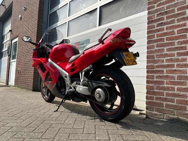 honda - vfr-750-f