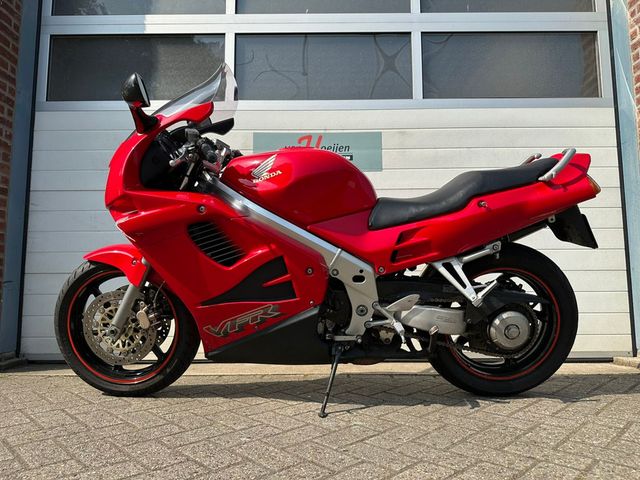 honda - vfr-750-f