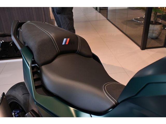 bmw - m-1000-xr
