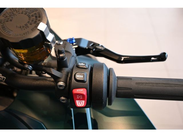 bmw - m-1000-xr