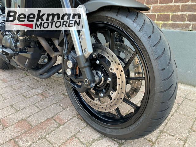 yamaha - xsr-900