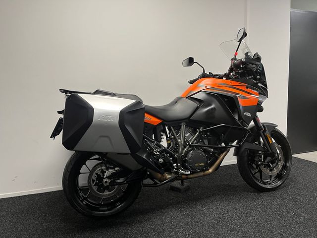 ktm - 1290-super-adventure-s