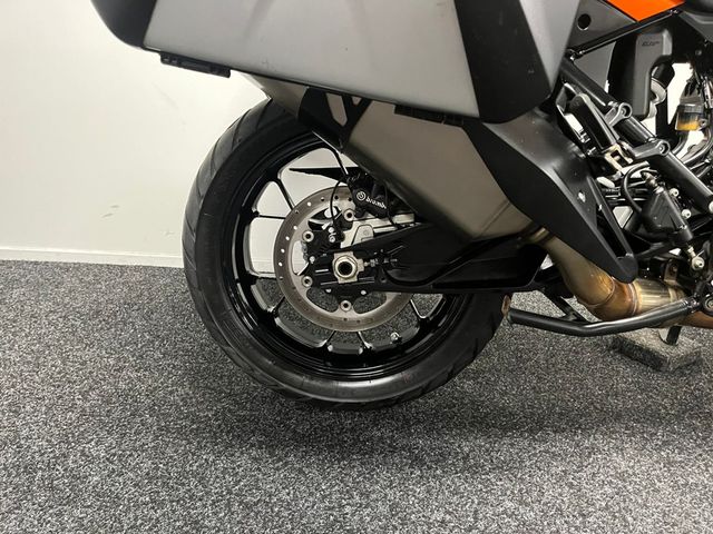 ktm - 1290-super-adventure-s