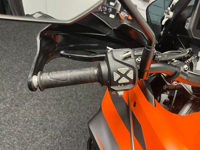 ktm - 1290-super-adventure-s