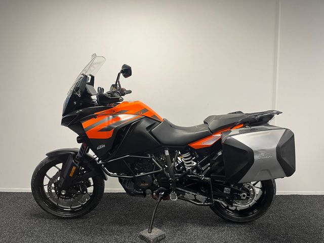 ktm - 1290-super-adventure-s