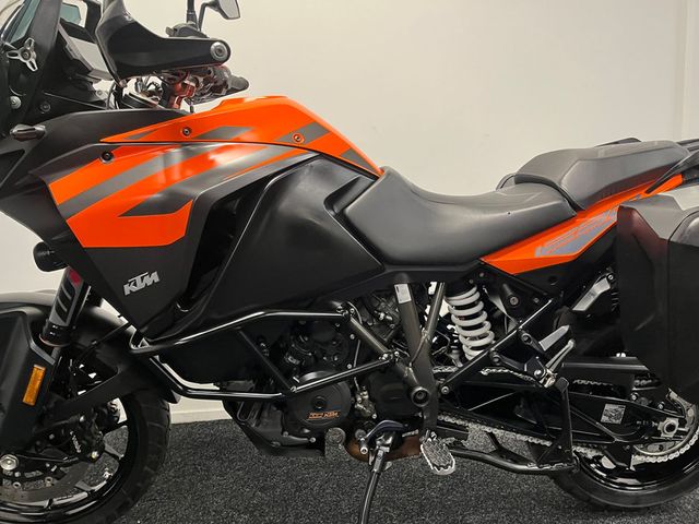 ktm - 1290-super-adventure-s