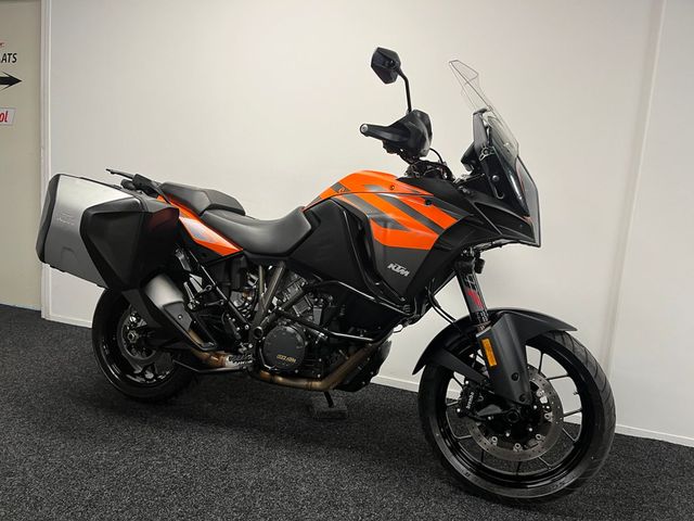 ktm - 1290-super-adventure-s