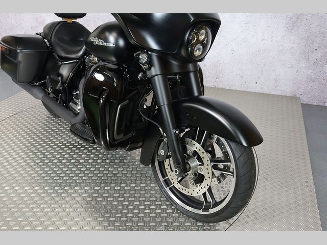 harley-davidson - street-glide