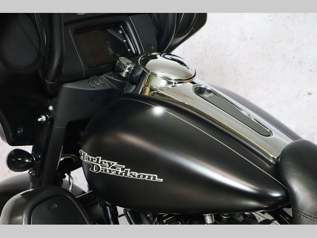 harley-davidson - street-glide