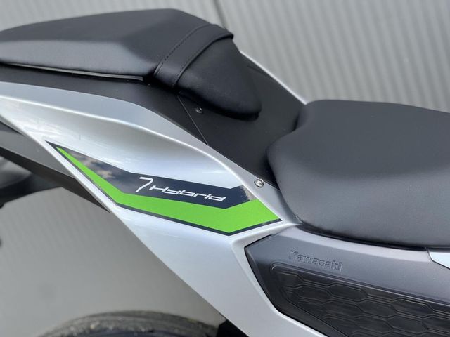 kawasaki - z-7-hybrid