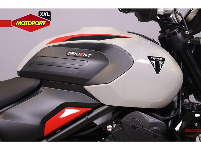 triumph - trident-800