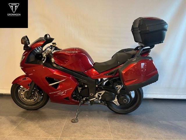 triumph - sprint-st-1050