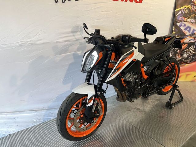 ktm - 890-duke-r