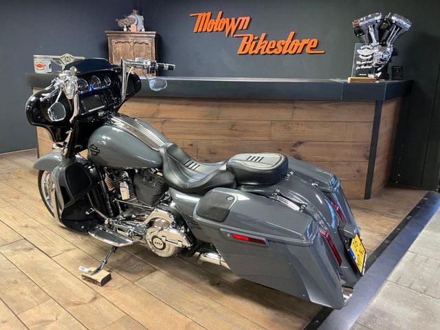 harley-davidson - street-glide-cvo-flhxse