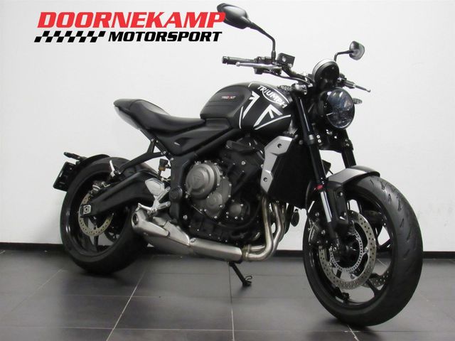 triumph - trident-660